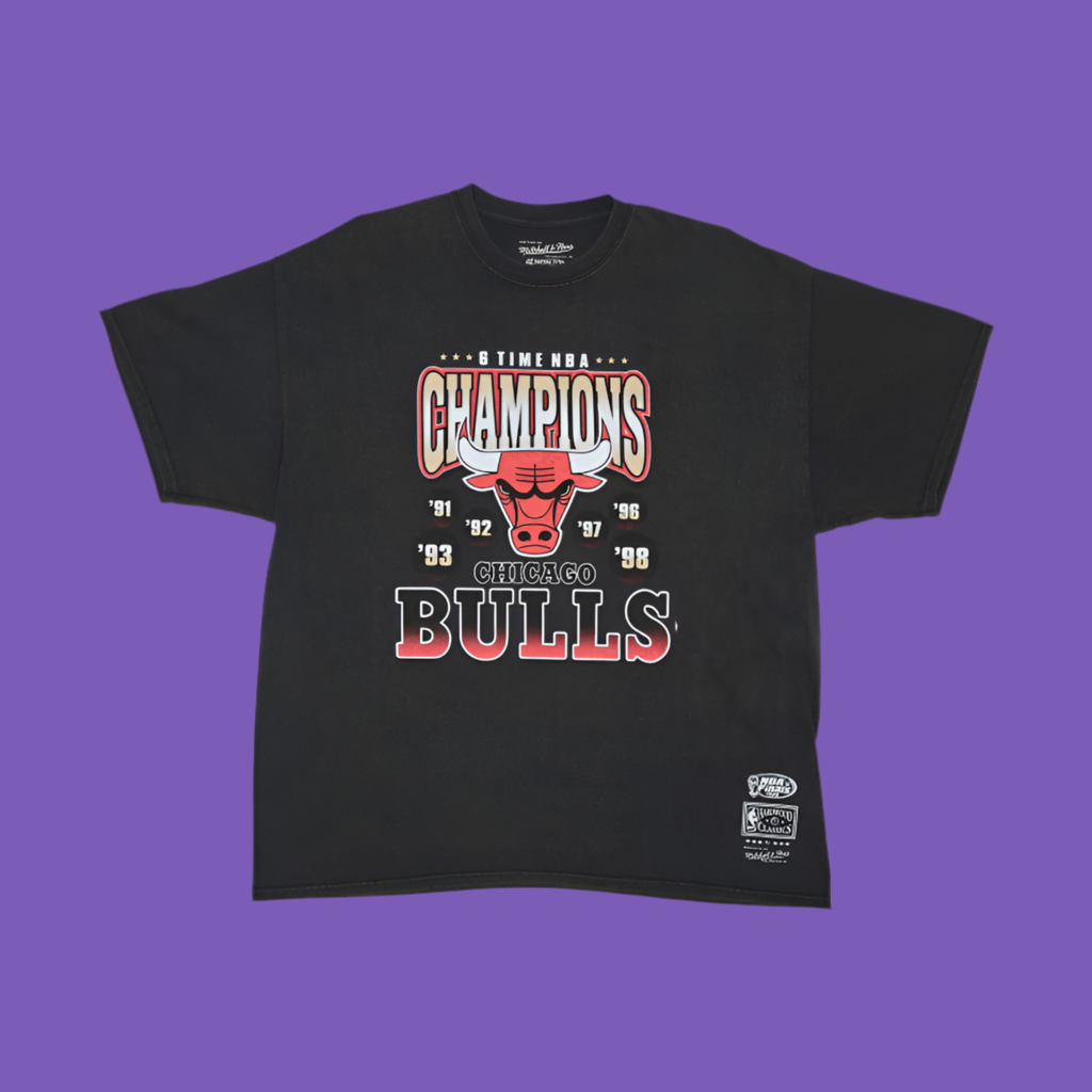 Mitchell & Ness Chicago Bulls Vintage Champions Tee