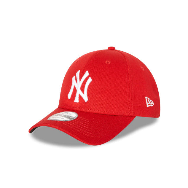 New Era New York Yankees Red 9FORTY Strapback Cap
